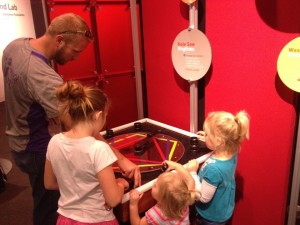 10665886_590733754363904_5920739735445506222_n